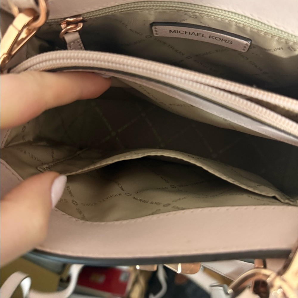 Michael Kors Handbag - Picture 6 of 10